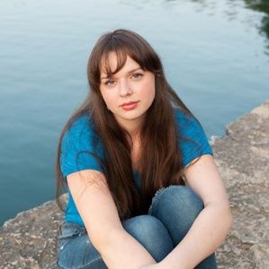 Meet your Posher, Ava